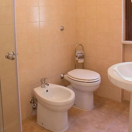 Il Tiglio Agri Restaurant Farm stay *